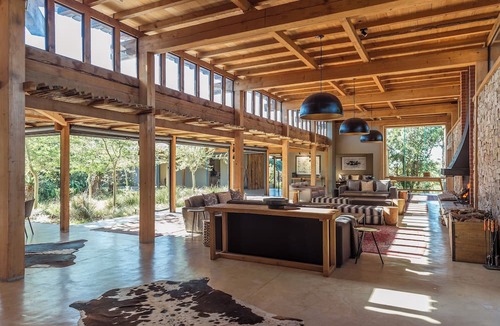 Kenton on Sea Hotel | Kariega Game Reserve - Ukhozi Lodge