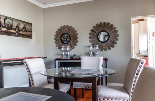 Port Elizabeth House | Cashmere Suites