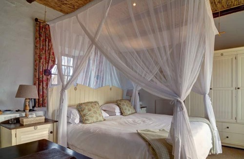 Bredasdorp House | De Hoop Suites