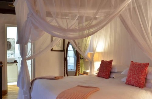 Bredasdorp House | De Hoop Suites