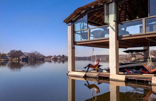 Metsimaholo House | Vaal River YOLO Spaces – Vaal River Bush Lodge