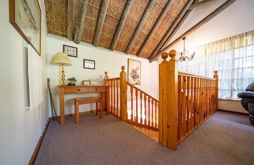 Steenberg Estate Cabin | Plotsklaps Self Catering Cottage