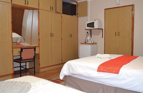 Upington House | Esme's Guest House