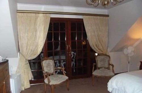 Hermanus Hotel | Mulligans Golf Lodge