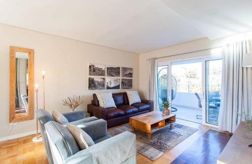 Stellenbosch Central Hotel | 109 on Dorp
