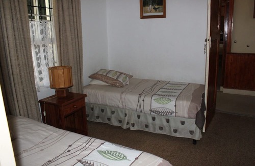 Graaff-Reinet House | Trackers Inn