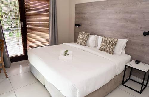 Milnerton House | Woodbridge Lodge