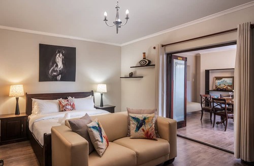Milnerton House | Woodbridge Lodge