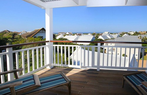 Cape Saint Francis Hostel | Seals Backpackers