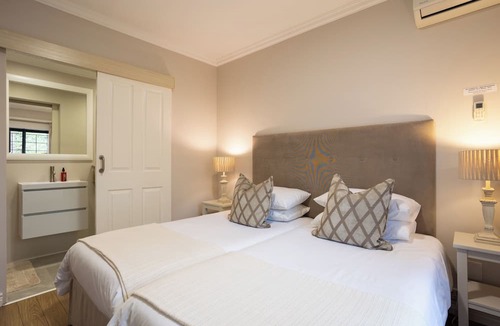 Stellenbosch Central Hotel | Vino Self Catering Apartment