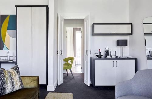 Victoria and Alfred Waterfront Hotel | The Manor House at the Queen Victoria Hotel by NEWMARK