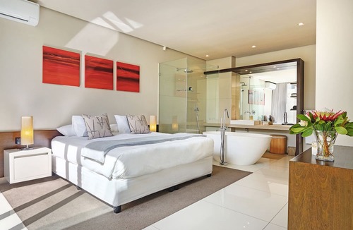 Camps Bay Villa | Blinkwater Villa