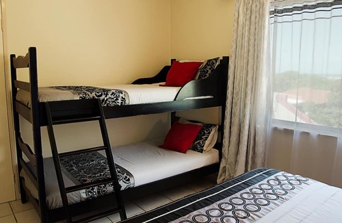 Amanzimtoti Apartment | Seven Seas SA