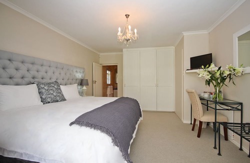 Constantia Bed & Breakfast | Beluga of Constantia Guest House