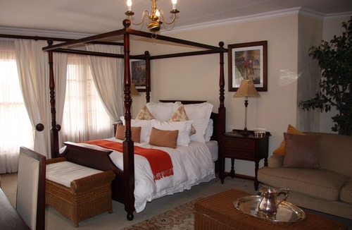 Greater Johannesburg Metropolitan Area Hotel | Hole In One Boutique Hotel