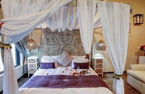 Strand House | Bedrock Guest Studios