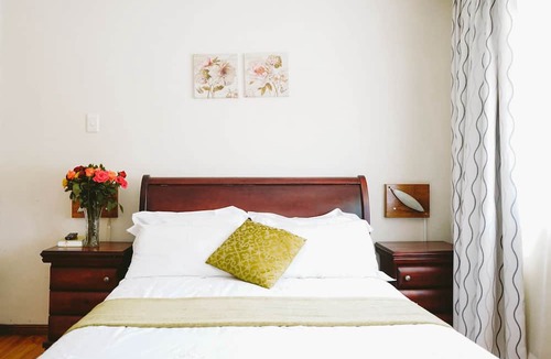 Plumstead House | Baraka Guesthouse