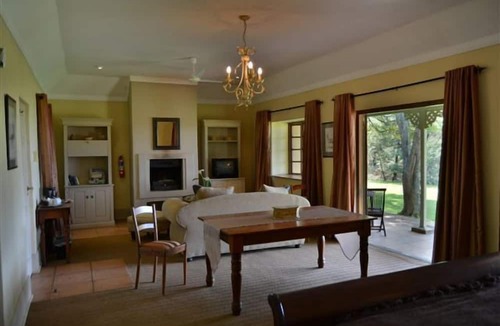 Curry's Post Hotel | Old Halliwell Country Inn