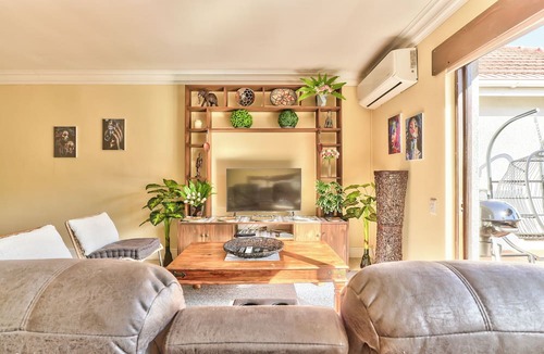 Sea Point Hotel | Planet Africa