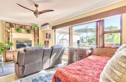 Sea Point Hotel | Planet Africa