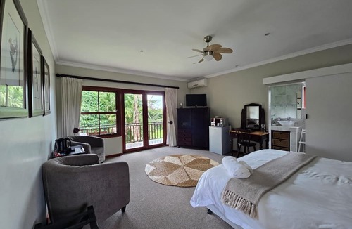 uMlalazi Bed & Breakfast | Birds of paradise B&B