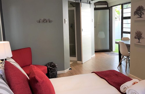 Beacon Bay House | The Hillcrest Guesthouse
