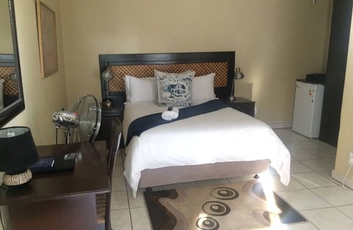 Ermelo House | McBest Guest House