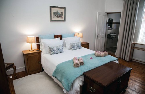 Robertson House | Petal's Place Guest House