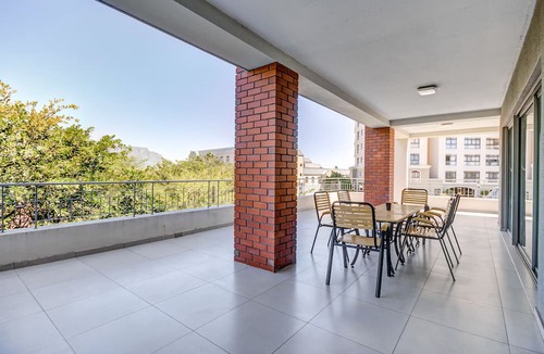 Century City Apartment | UniqueStay Mayfair Luxury Apartment