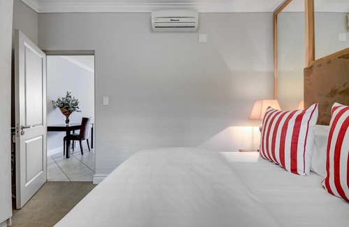 Stellenbosch Central Hotel | UniqueStay Oudehoek Apartment
