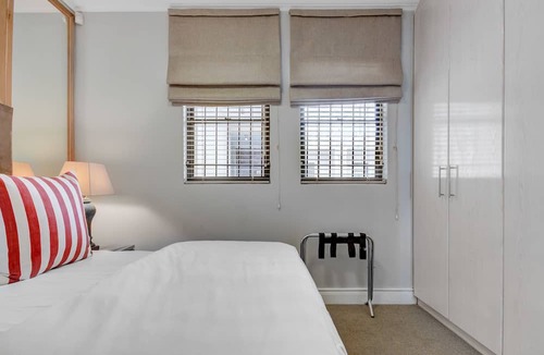 Stellenbosch Central Hotel | UniqueStay Oudehoek Apartment