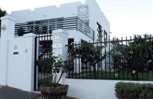 Paarl Bed & Breakfast | Paarl Mountain Lodge