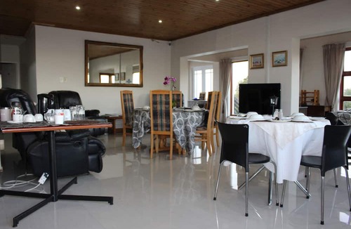 Paarl Bed & Breakfast | Paarl Mountain Lodge