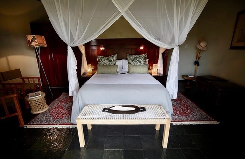 Kruger National Park Cabin | Ivory Wilderness River Rock Lodge