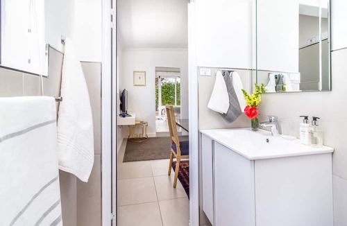 Franschhoek Cottage | Bleu Cobalt Cottage