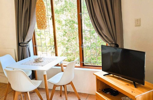 Wilderness Beach House | Inn2Wilderness Guesthouse