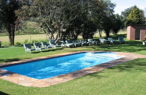 Richmond Hotel | Oaks Lifestyle Farm & Holiday Resort