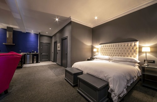 Three Anchor Bay House | Blackheath Lodge