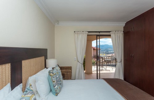 Mountainside House | Blue Horizon Guest House