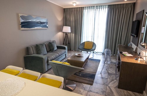 Victoria and Alfred Waterfront Hotel | aha Harbour Bridge Hotel & Suites