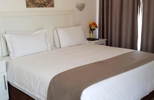 Durban North Hotel | Royal Ushaka Hotel Durban North