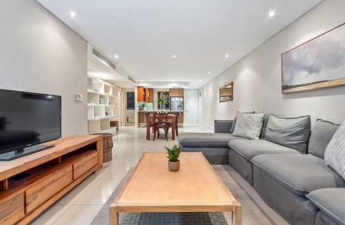 Big Bay Hotel | Eden on the Bay 250