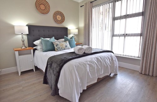 Vermont Apartment | Dolphin House Apartments