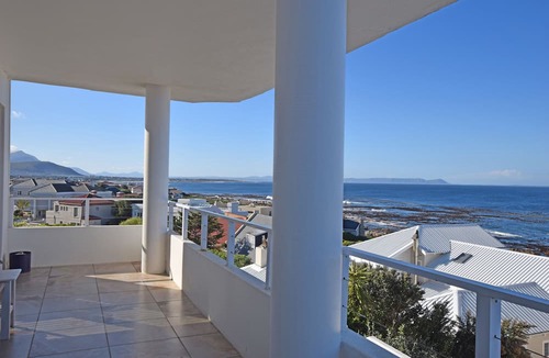 Vermont Apartment | Dolphin House Apartments