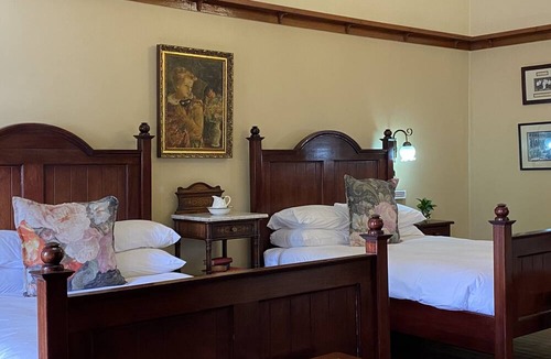 Kimberley Hotel | The Kimberley Club Guesthouse