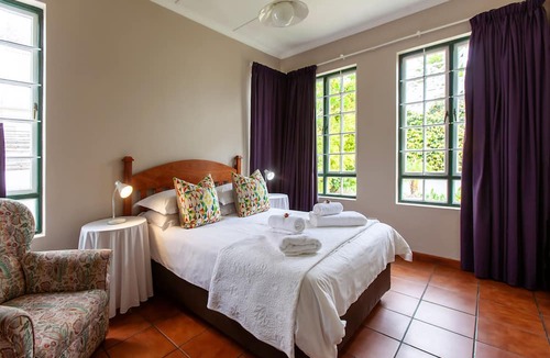 Worcester House | The Habit Self Catering
