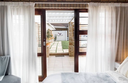 Summerstrand House | Wagtails Guest House