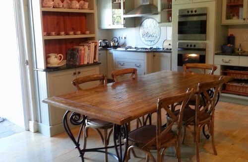 Fresnaye House | Artsy, Creative House in Upmarket Fresnaye
