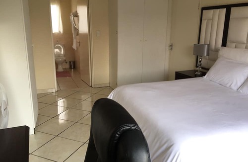 Greater Johannesburg Metropolitan Area Apartment | Tntee Apartments