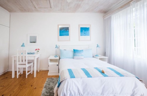 Port Elizabeth House | On The Bay B&B
